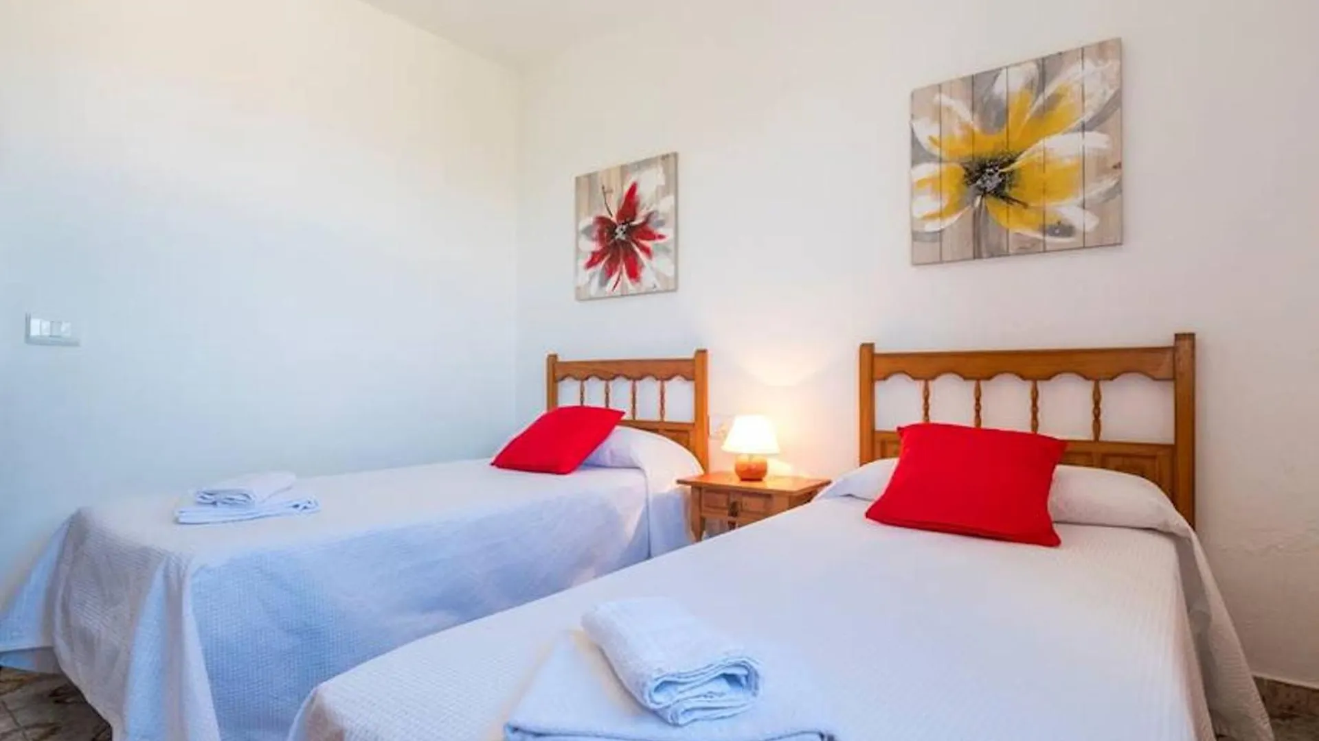 Great Son Bou Villa Casa Lucia 3 Bedroom Family Villa Large Spacious Pool Area Sea Views 0*,  Spain