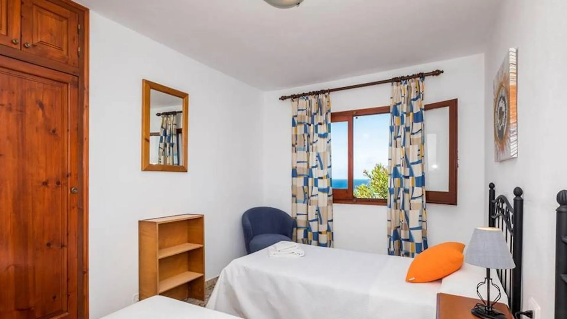 Great Son Bou Villa Casa Lucia 3 Bedroom Family Villa Large Spacious Pool Area Sea Views 0*,  Spain